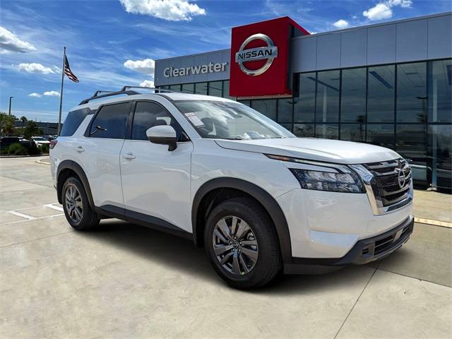 2025 Nissan Pathfinder SV