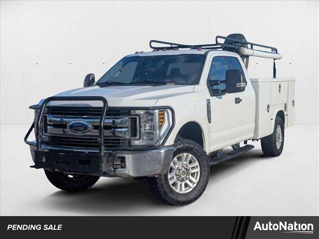 2018 Ford Super Duty F-350 Chassis Cab XLT — Chassis Cab Truck — 111,356 mi — Northglenn, CO