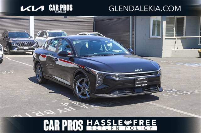 2025 Kia K4 LXS — Sedan — 2,800 mi — Glendale, CA