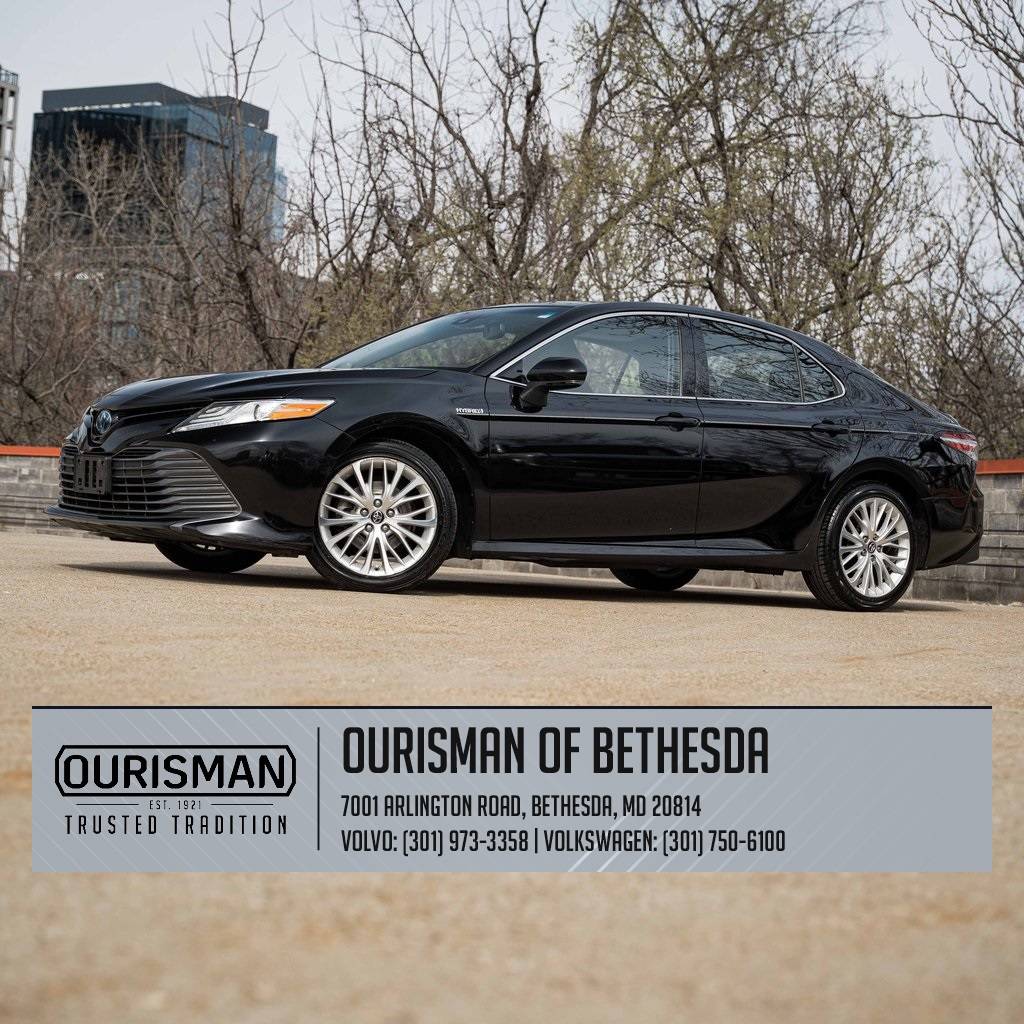 2020 Toyota Camry Hybrid XLE — Sedan — 70,145 mi — Bethesda, MD