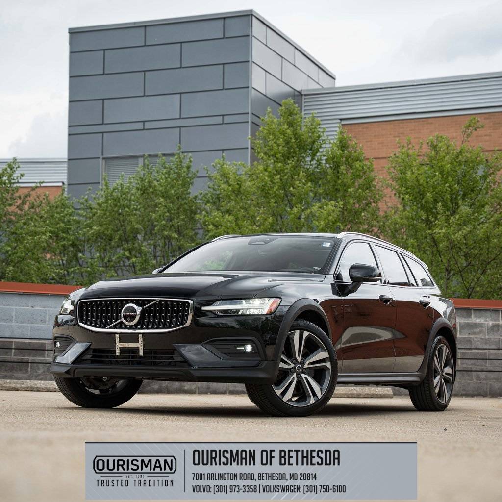 2024 Volvo V60 Cross Country Plus — Wagon — 20,320 mi — Bethesda, MD