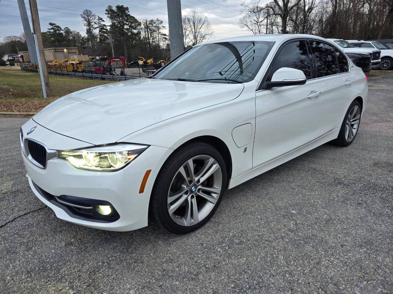 2018 BMW 3 Series 330e