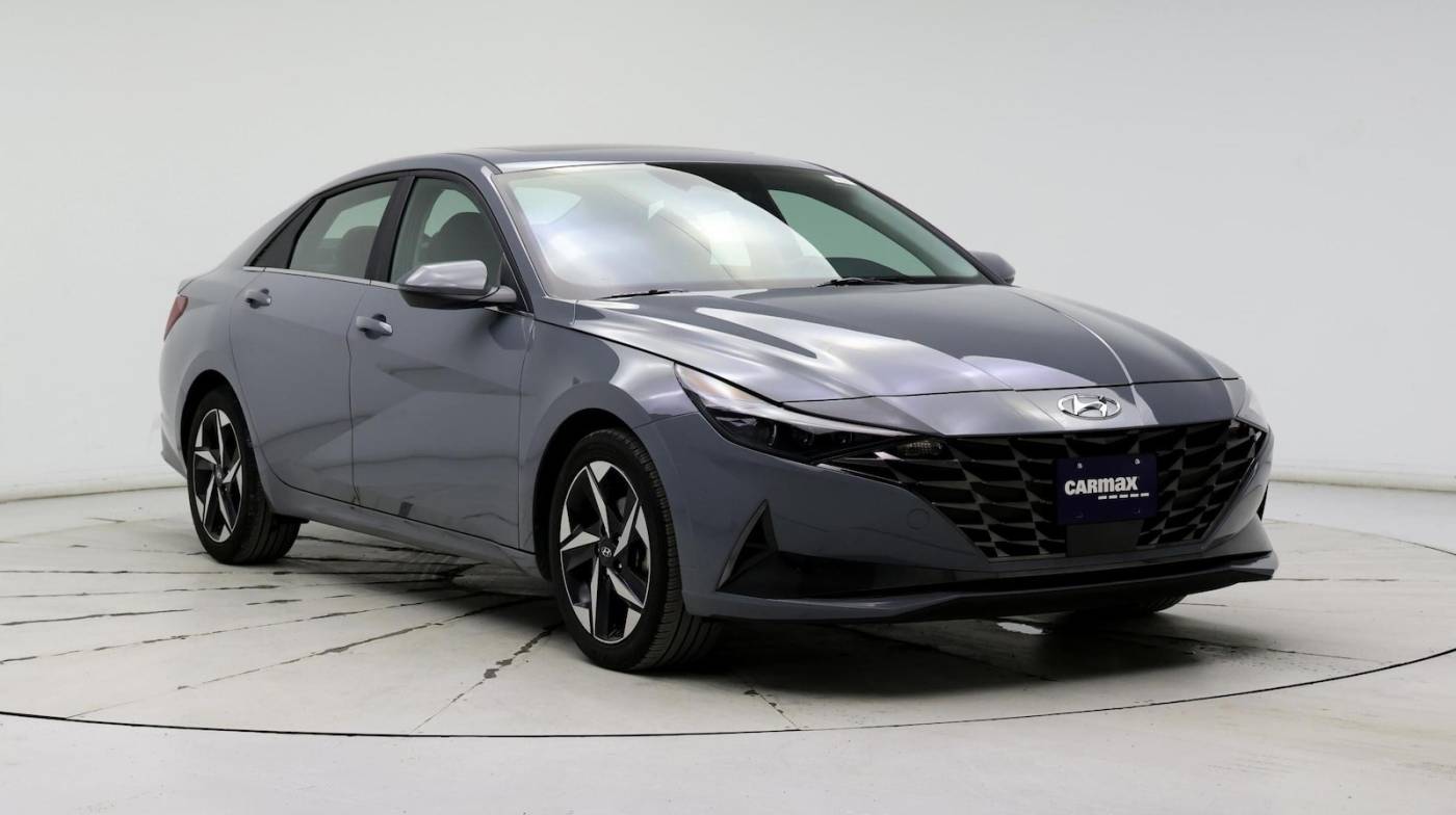 2023 Hyundai Elantra Limited — Sedan — 26,683 mi — Madison, WI