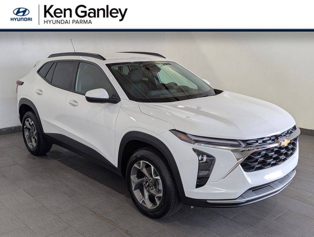 2024 Chevrolet Trax LT — SUV — 5,717 mi — Parma, OH