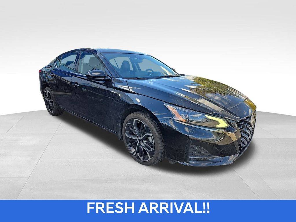 2024 Nissan Altima SR — Sedan — 21,711 mi — Parma, OH