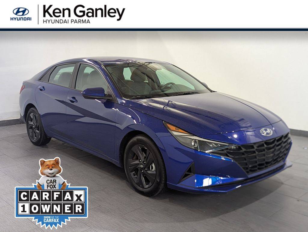 2022 Hyundai Elantra SEL — Sedan — 10,398 mi — Parma, OH