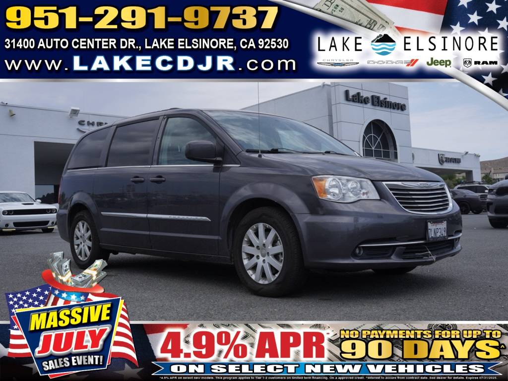 2015 Chrysler Town & Country Touring — Minivan — 137,115 mi — Lake Elsinore, CA