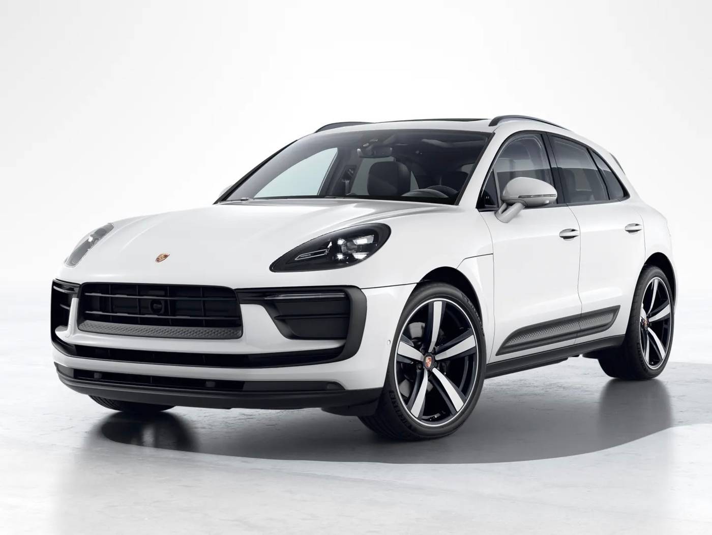 2024 Porsche Macan Standard — SUV — 5,149 mi — Huntington Station, NY