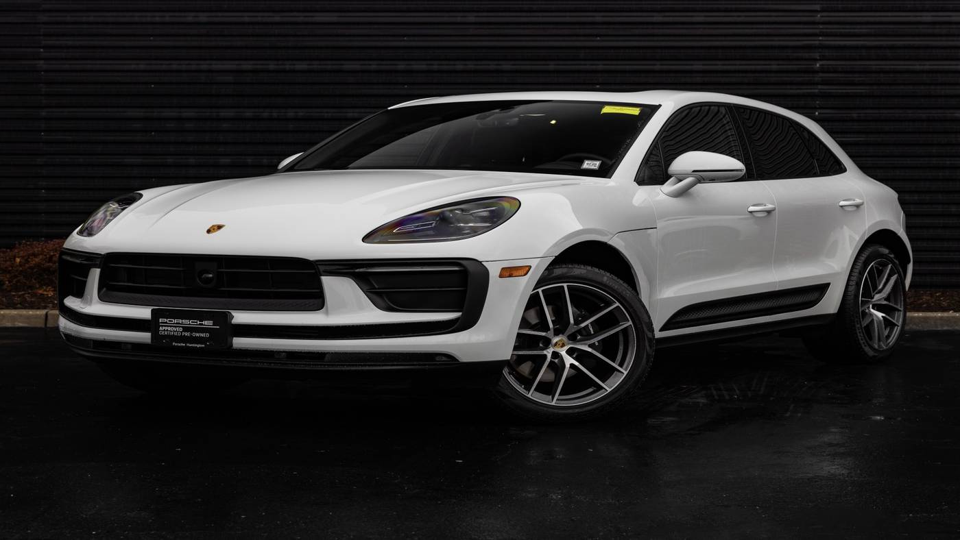 2024 Porsche Macan Standard — SUV — 8,086 mi — Huntington Station, NY
