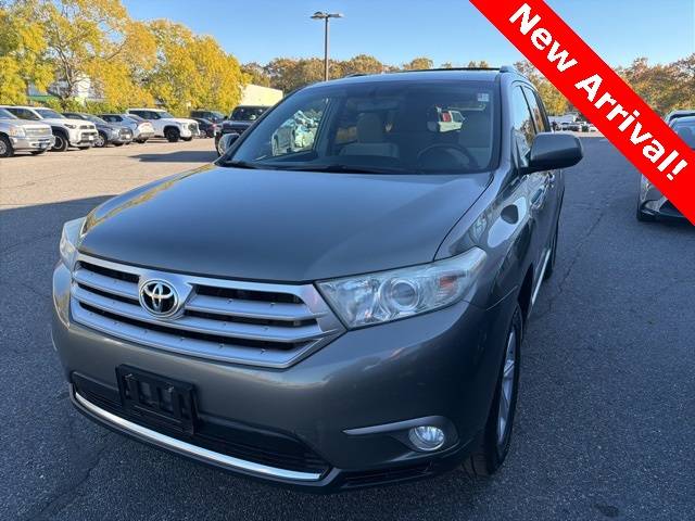 2011 Toyota Highlander Highlander V6 — SUV — 95,056 mi — Riverhead, NY