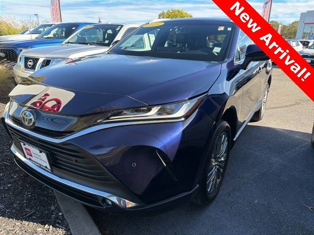 2023 Toyota Venza XLE — SUV — 24,316 mi — Riverhead, NY