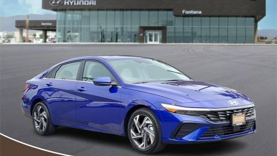 2024 Hyundai Elantra SEL — Sedan — 7,037 mi — Fontana, CA