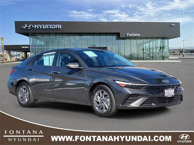 2025 Hyundai Elantra Hybrid Blue — Sedan — 3,337 mi — Fontana, CA