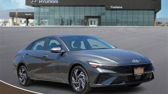 2024 Hyundai Elantra SEL — Sedan — 4,172 mi — Fontana, CA