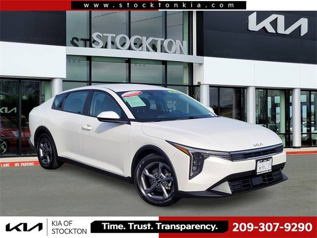 2025 Kia K4 LXS — Sedan — 6,100 mi — Stockton, CA