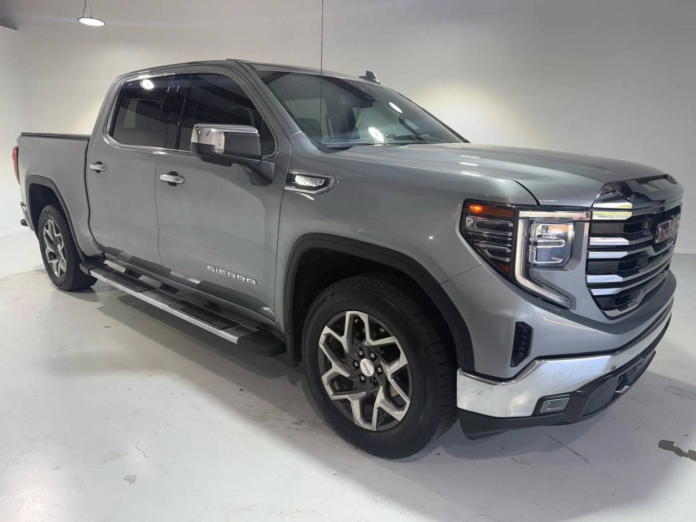 2023 GMC Sierra 1500 SLT — Pickup Truck — 46,799 mi — Houston, TX