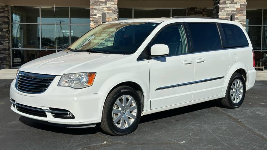 2016 Chrysler Town & Country Touring — Minivan — 149,932 mi — Washington, NC