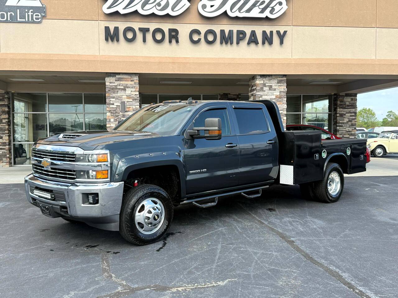 2018 Chevrolet Silverado 3500HD Chassis Cab LT — Chassis Cab Truck — 129,885 mi — Washington, NC