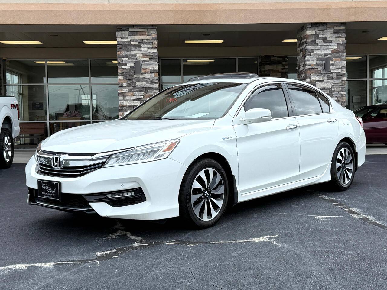 2017 Honda Accord Hybrid Touring — Sedan — 153,980 mi — Washington, NC