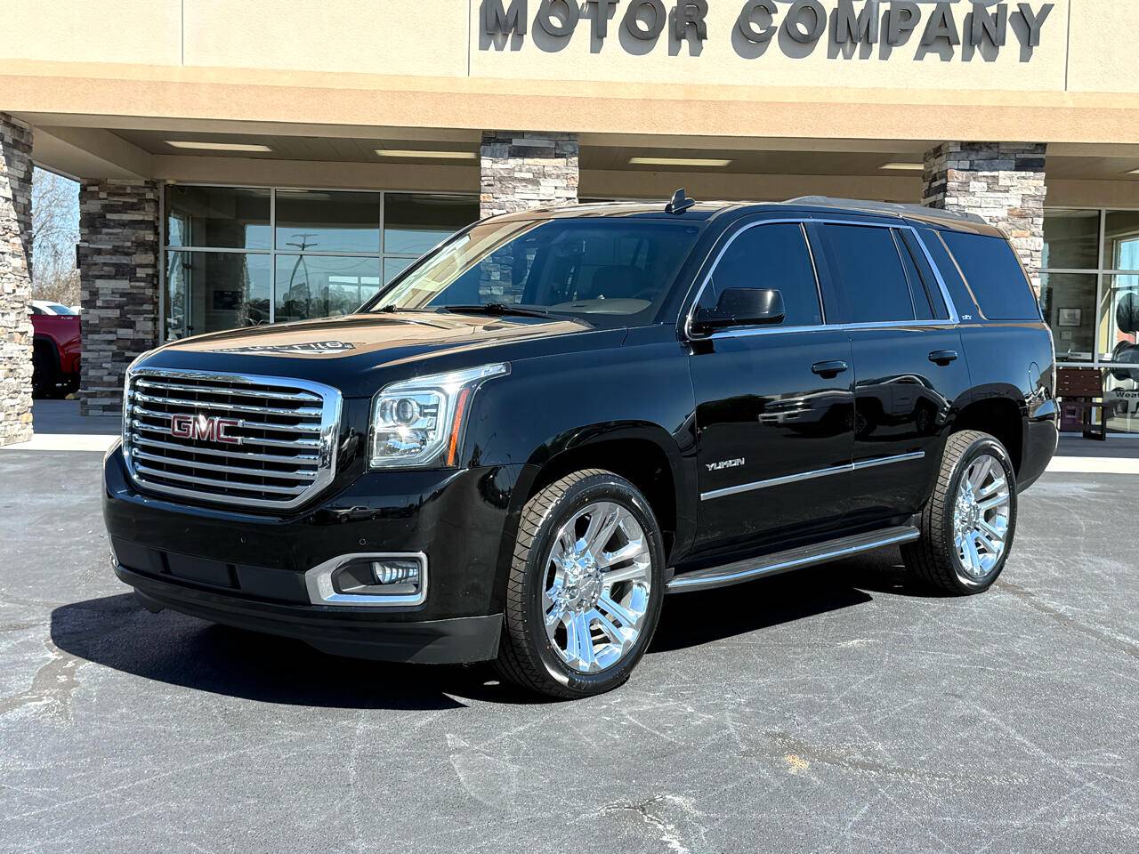 2019 GMC Yukon SLT — SUV — 131,385 mi — Washington, NC