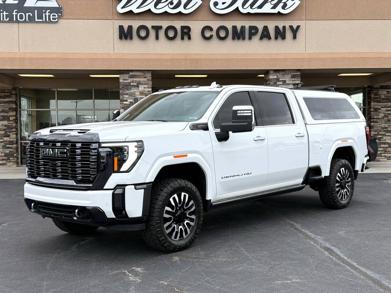 2024 GMC Sierra 2500HD Denali Ultimate — Pickup Truck — 32,563 mi — Washington, NC