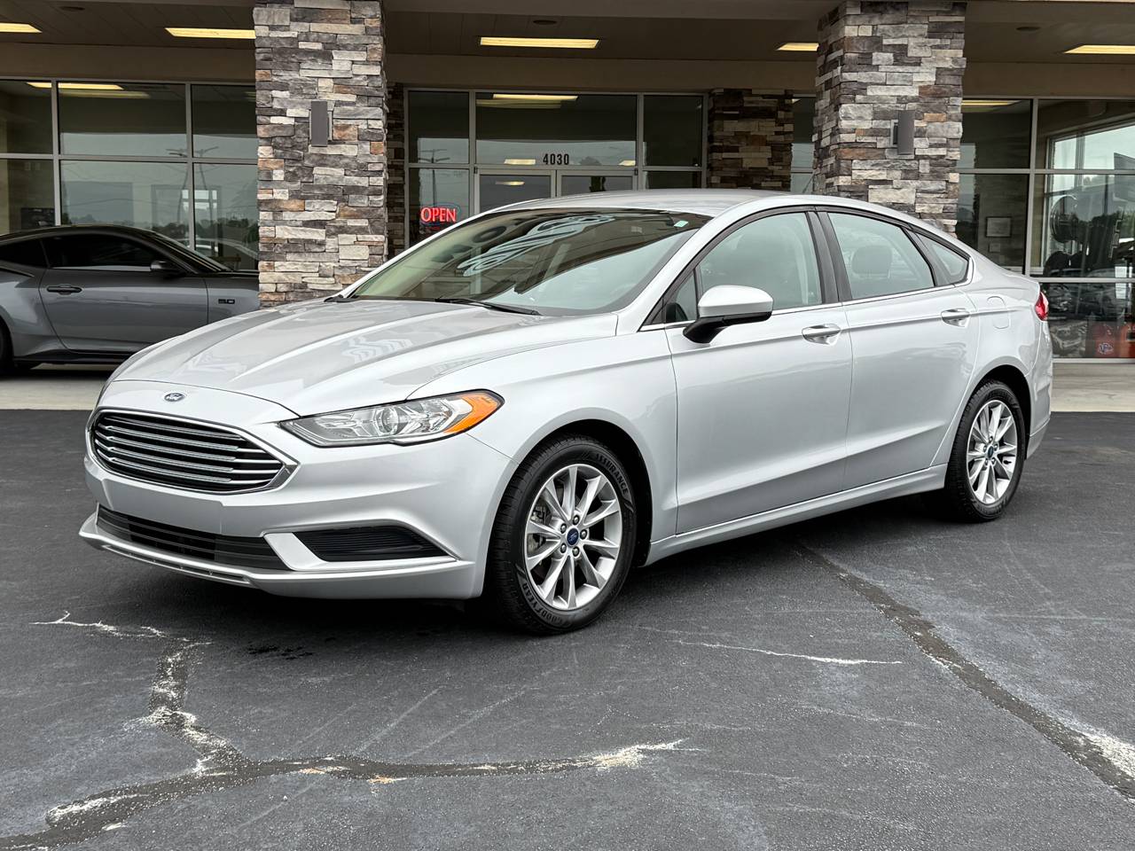 2017 Ford Fusion SE — Sedan — 70,021 mi — Washington, NC
