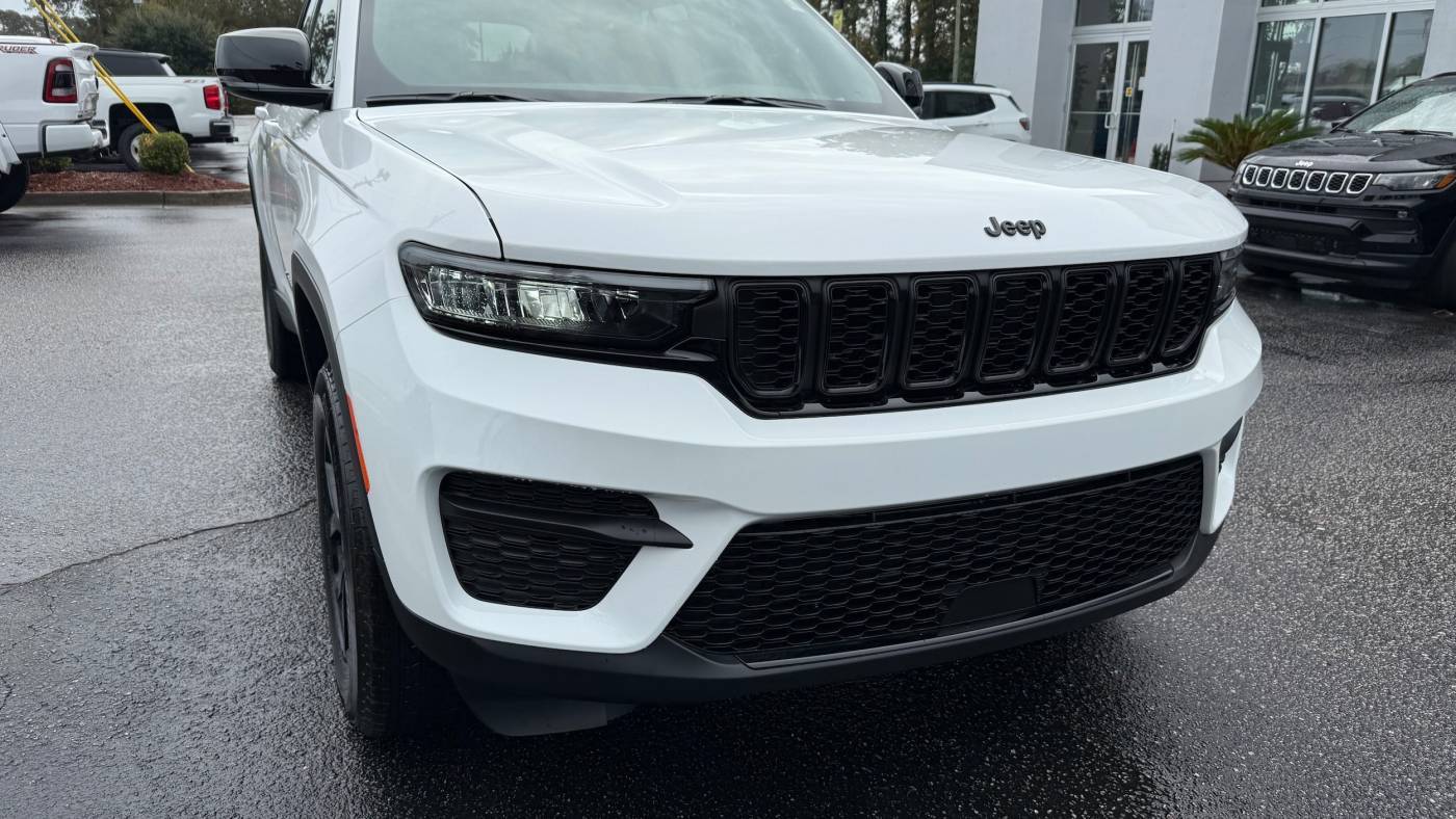 2025 Jeep Grand Cherokee Altitude — SUV — 9,503 mi — Conway, SC