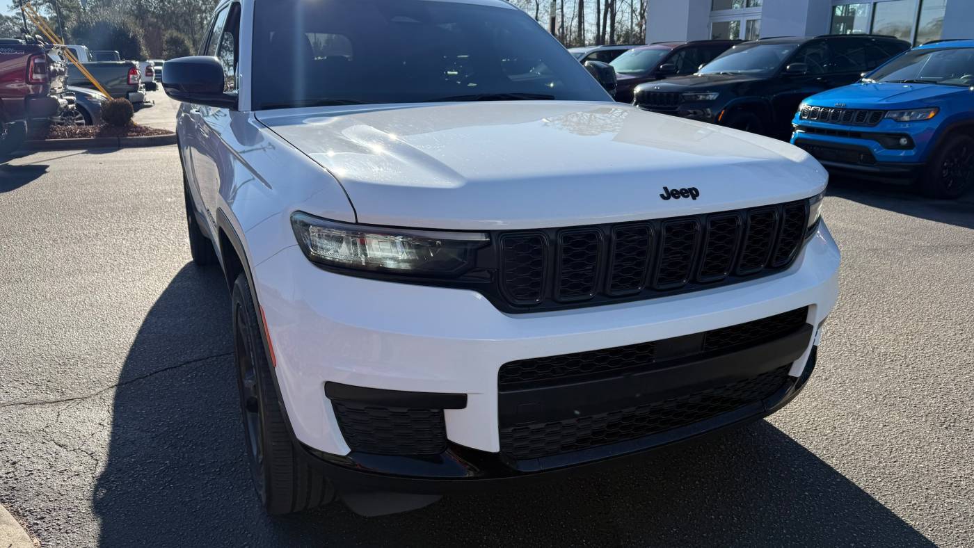2023 Jeep Grand Cherokee Altitude — SUV — 22,756 mi — Conway, SC