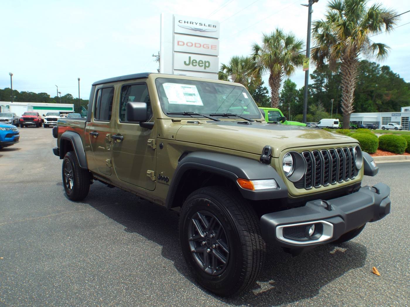 2025 Jeep Gladiator Sport S — Pickup Truck — 1,997 mi — Conway, SC