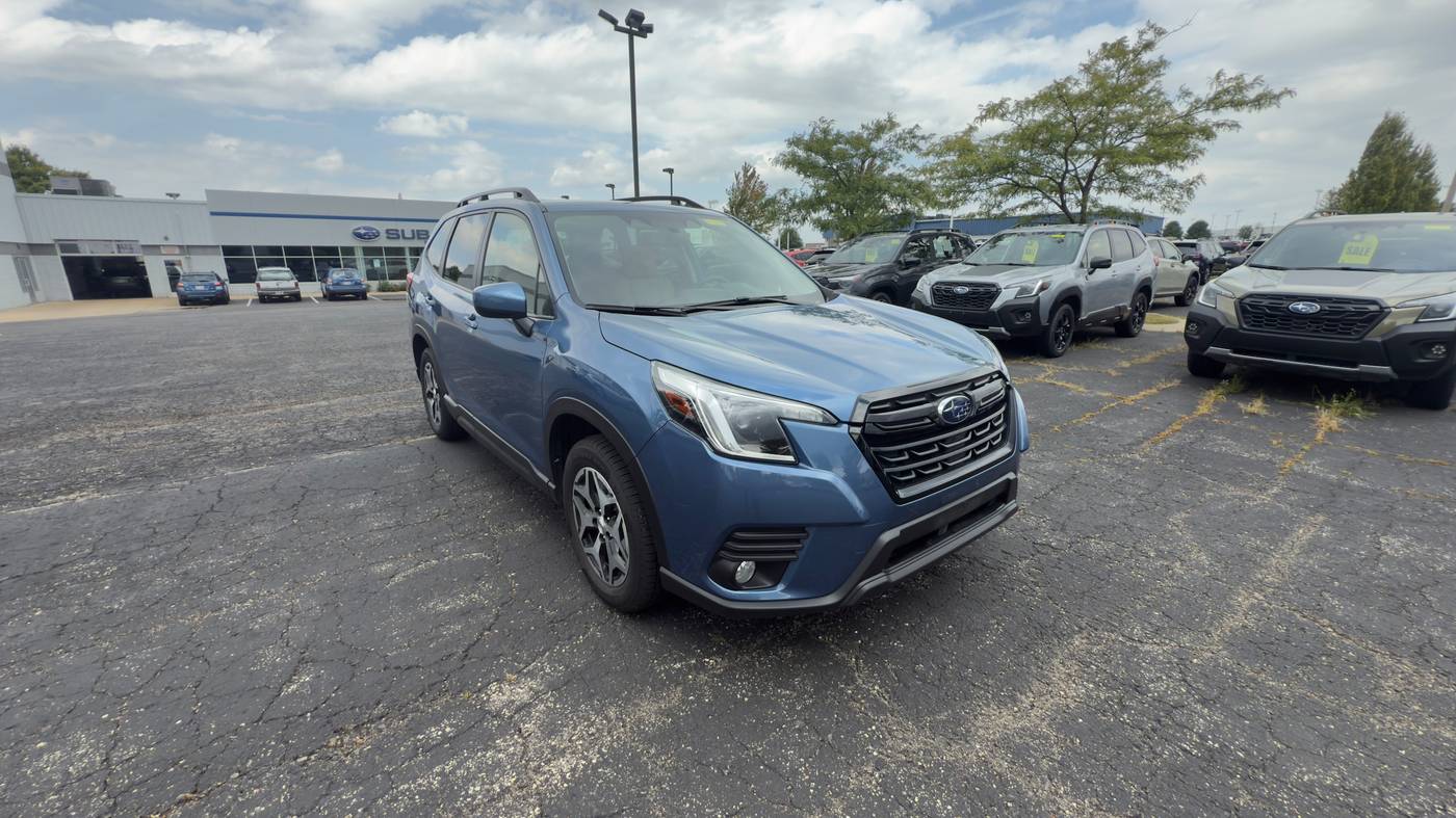 2022 Subaru Forester Premium — SUV — 33,845 mi — Madison, WI