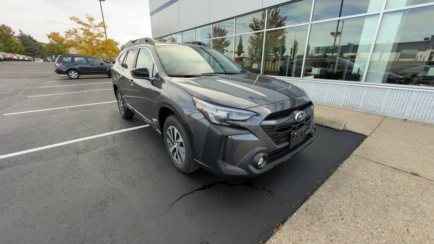 2025 Subaru Outback Premium — SUV — 3,394 mi — Madison, WI