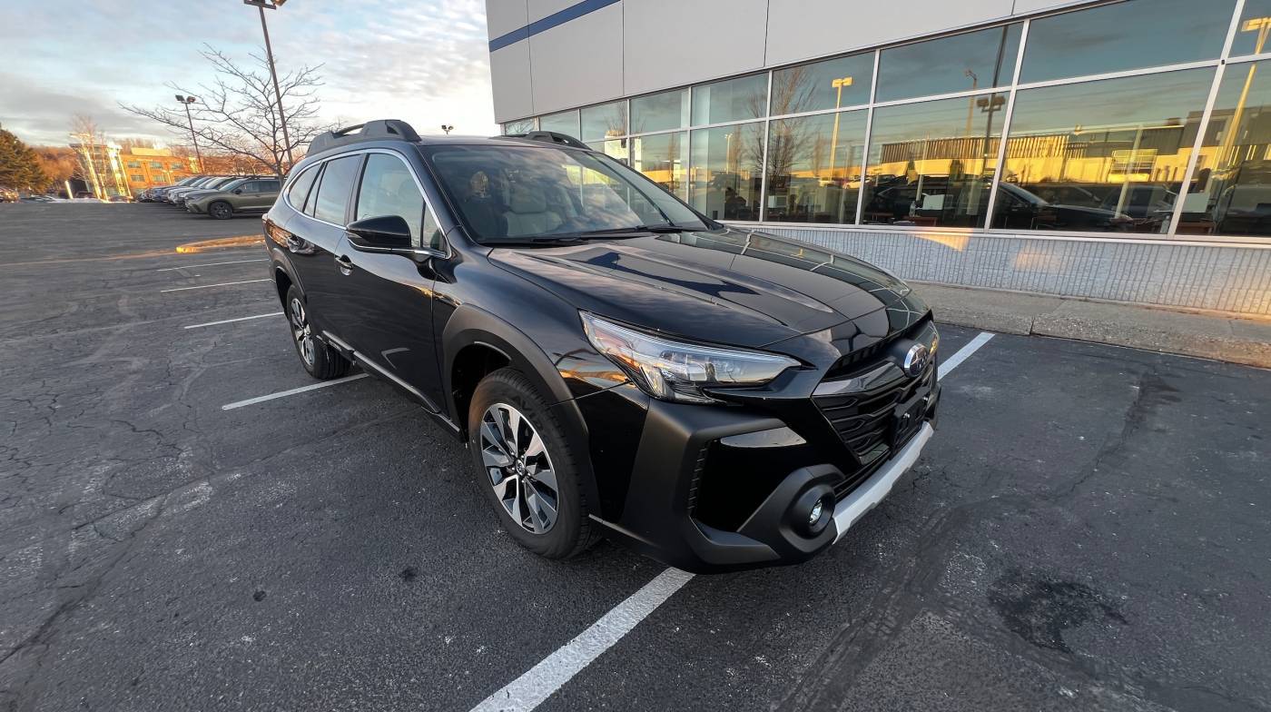 2024 Subaru Outback Limited — SUV — 2,704 mi — Madison, WI