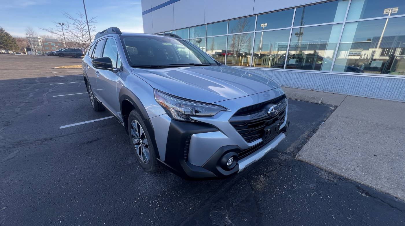 2024 Subaru Outback Limited — SUV — 5,676 mi — Madison, WI