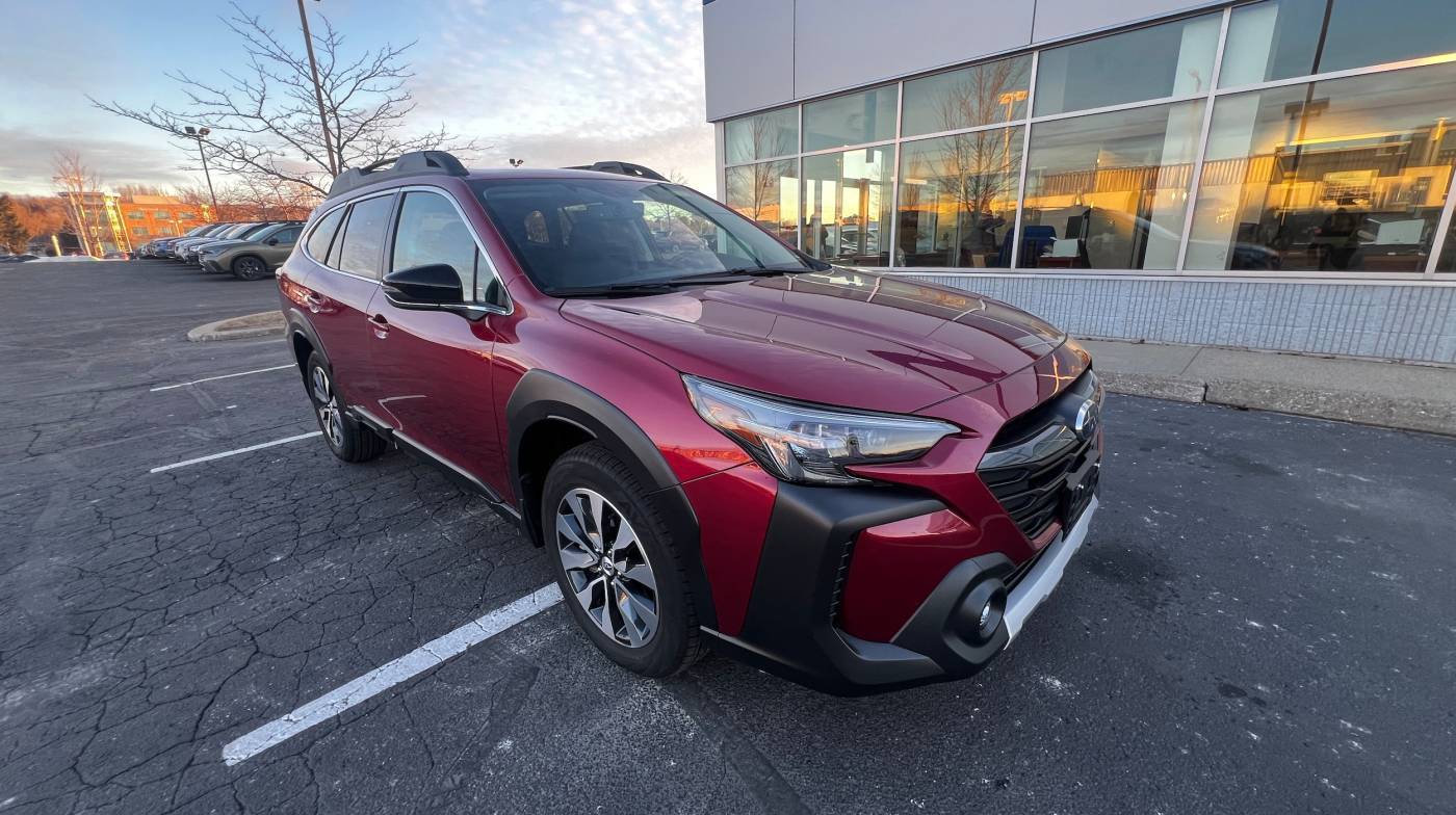 2024 Subaru Outback Limited XT — SUV — 4,352 mi — Madison, WI