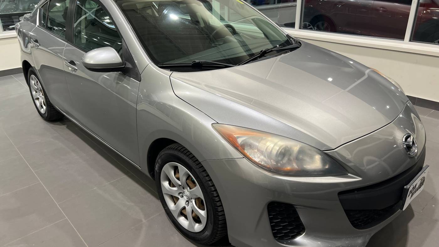 2013 Mazda Mazda3 i SV — Sedan — 137,617 mi — Madison, WI