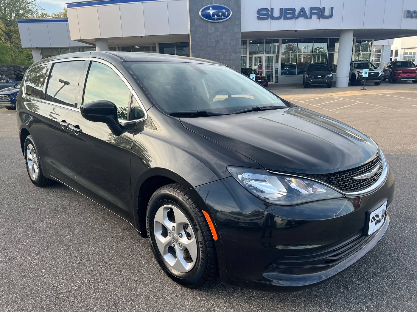 2017 Chrysler Pacifica LX — Minivan — 91,730 mi — Madison, WI