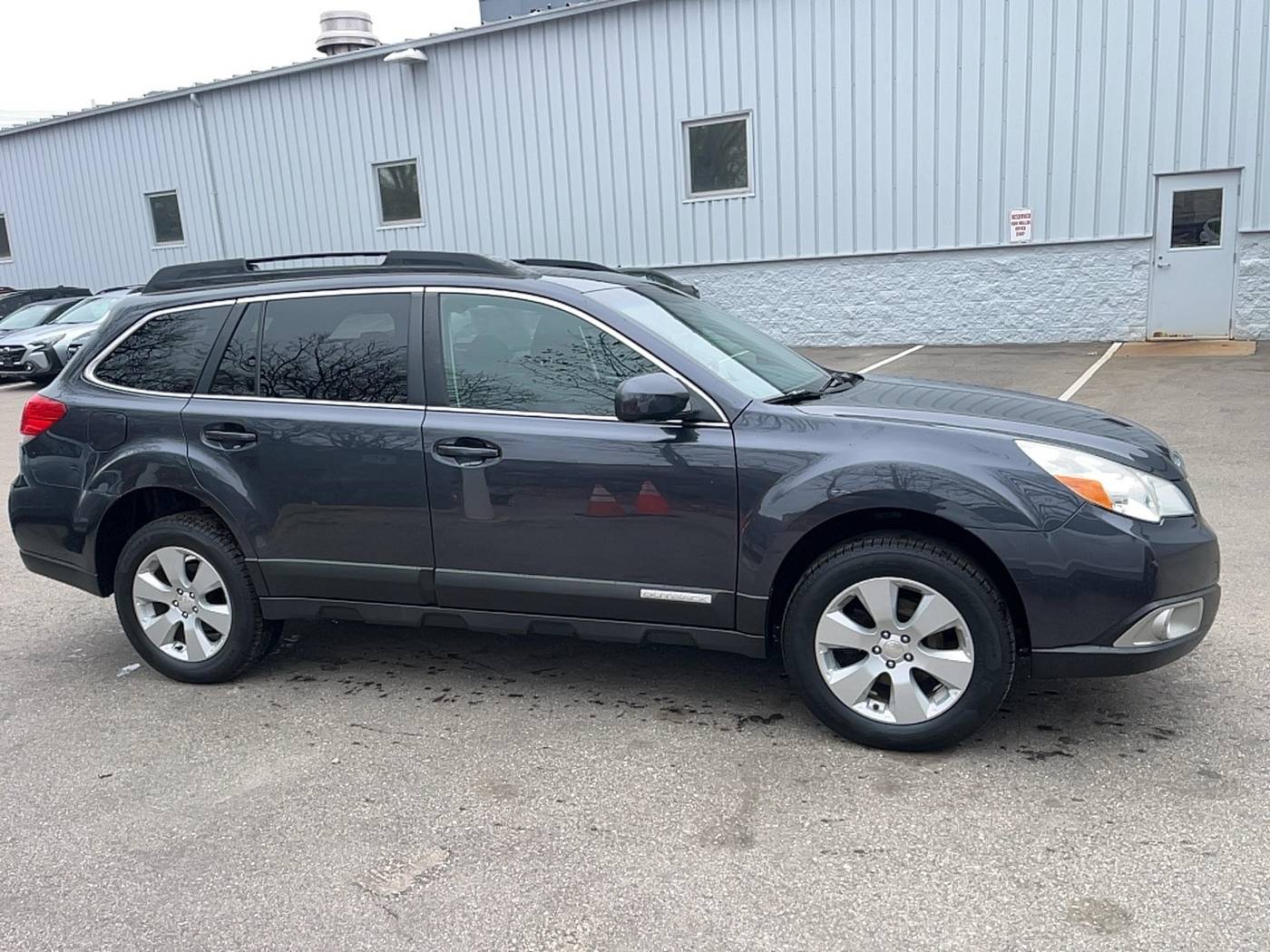 2011 Subaru Outback 2.5i Premium — SUV — 112,313 mi — Madison, WI