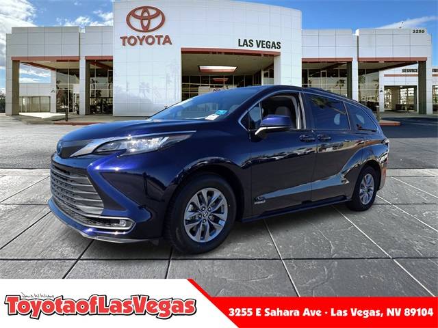 2021 Toyota Sienna LE — Minivan — 38,487 mi — Las Vegas, NV