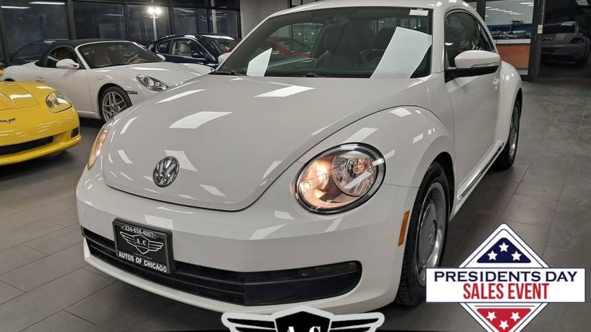 2013 Volkswagen Beetle 2.5L Entry — Hatchback — 82,662 mi — Arlington Heights, IL