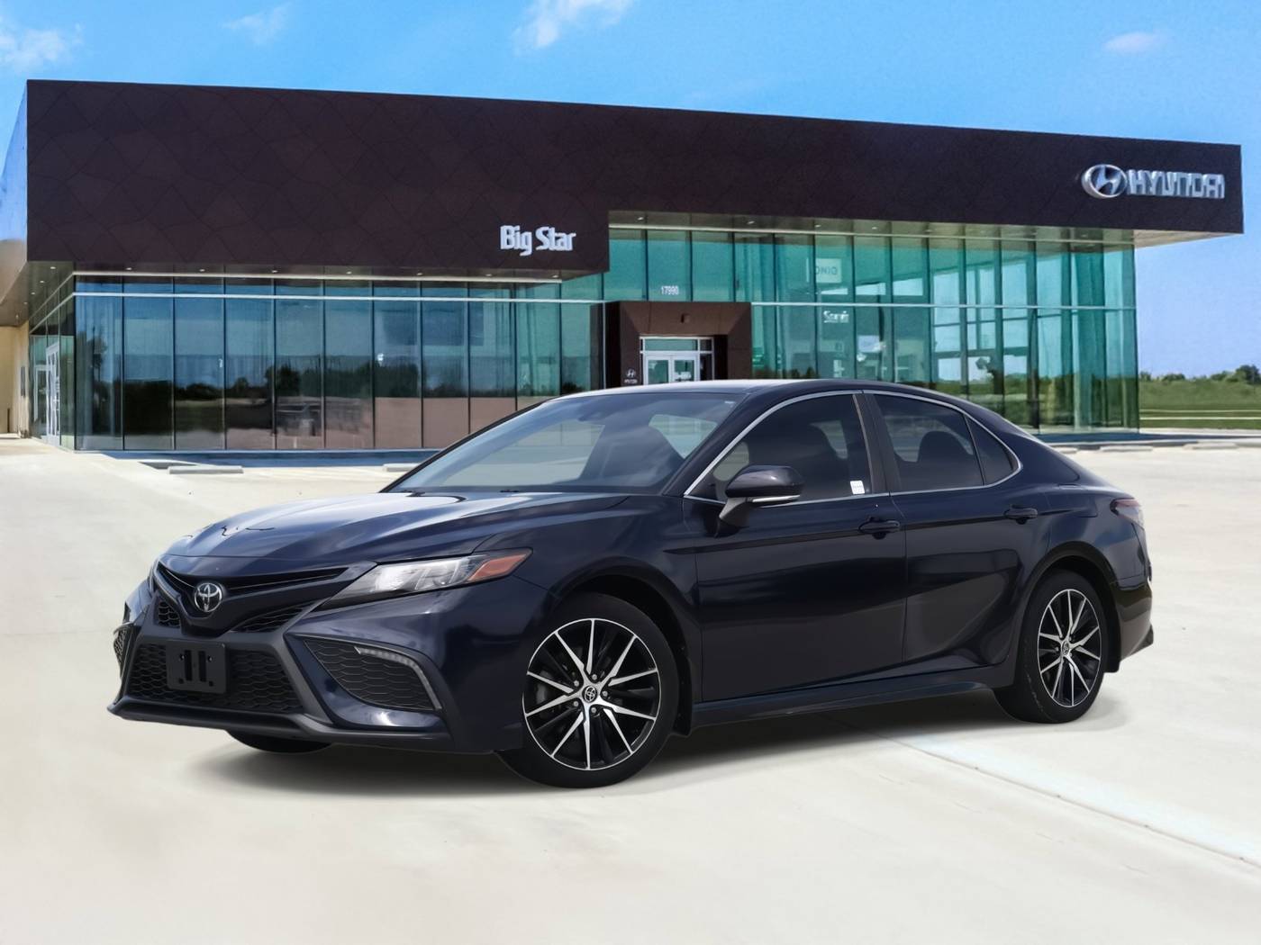 2022 Toyota Camry SE — Sedan — 52,882 mi — Friendswood, TX
