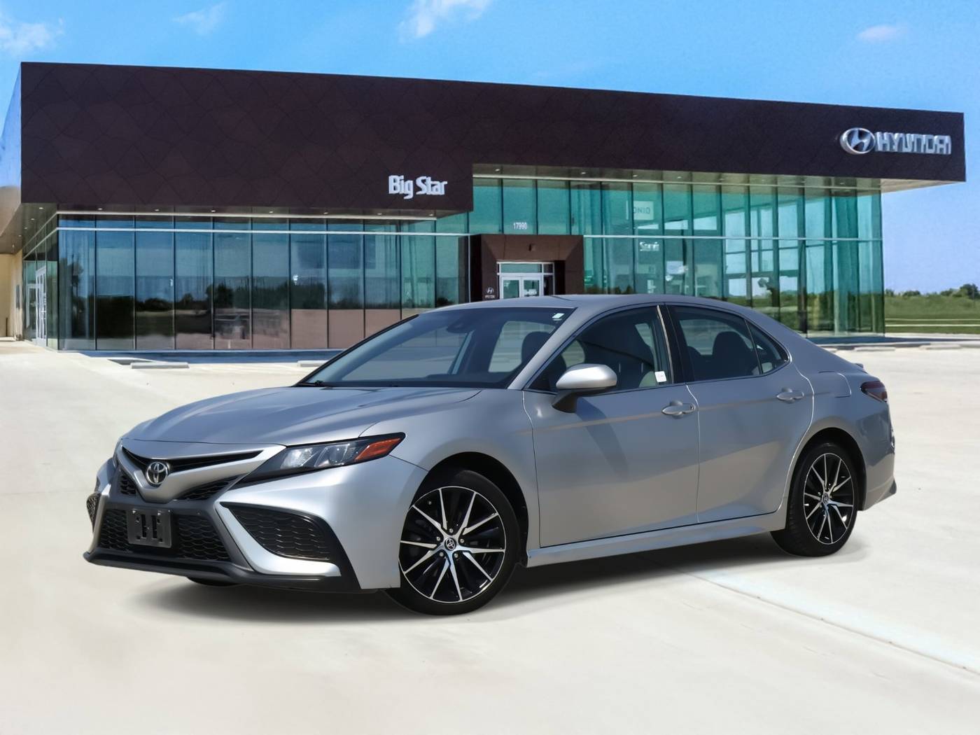2021 Toyota Camry SE — Sedan — 68,746 mi — Friendswood, TX
