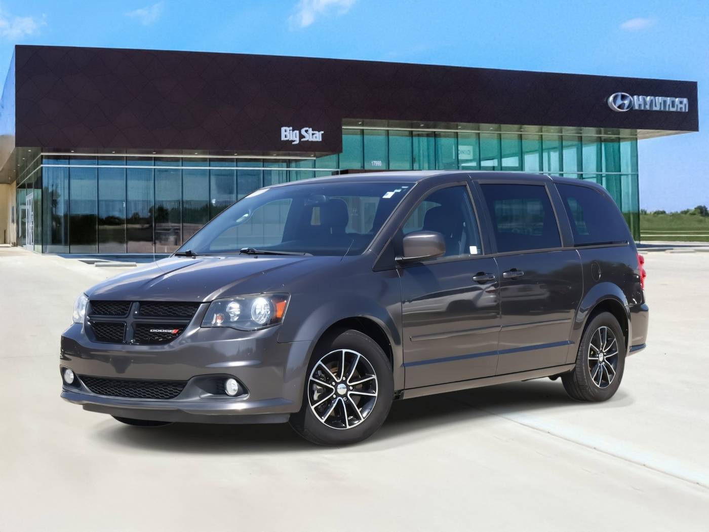 2016 Dodge Grand Caravan SXT Plus — Minivan — 67,135 mi — Friendswood, TX