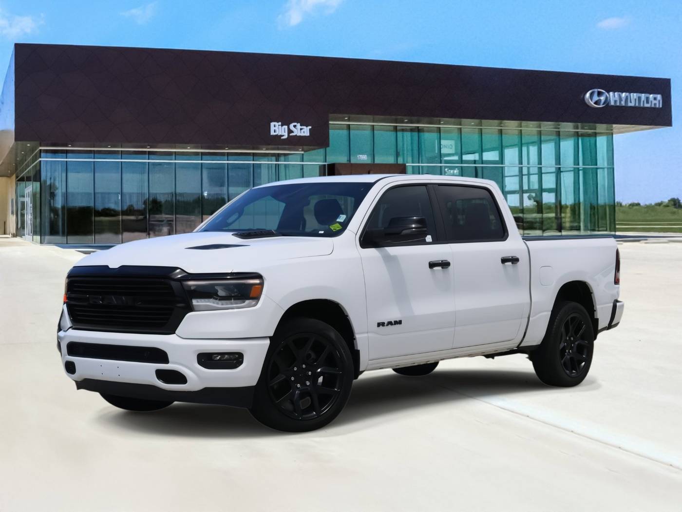 2024 Ram 1500 Laramie — Pickup Truck — 21,917 mi — Friendswood, TX
