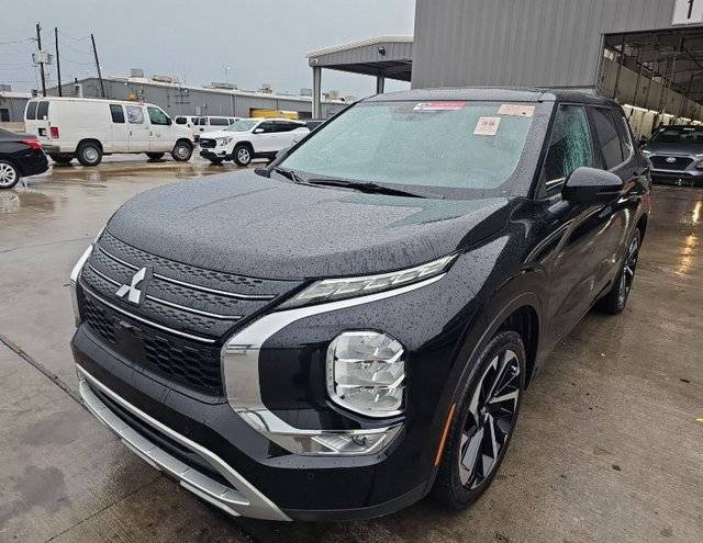 2023 Mitsubishi Outlander SE Black Edition — SUV — 22,007 mi — Friendswood, TX