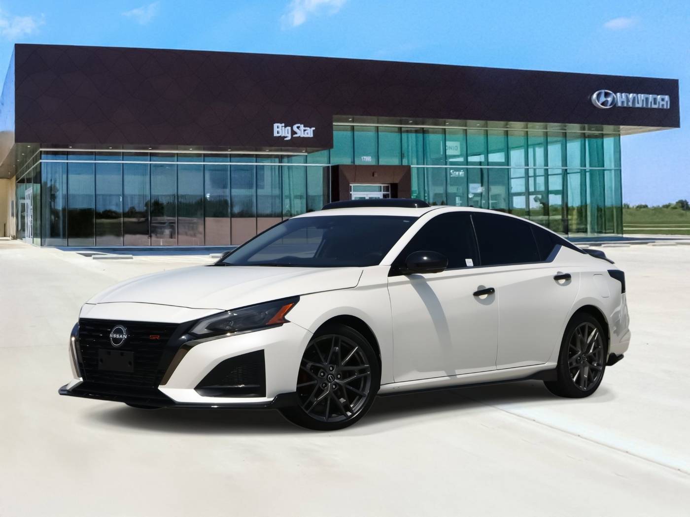 2023 Nissan Altima SR — Sedan — 21,248 mi — Friendswood, TX