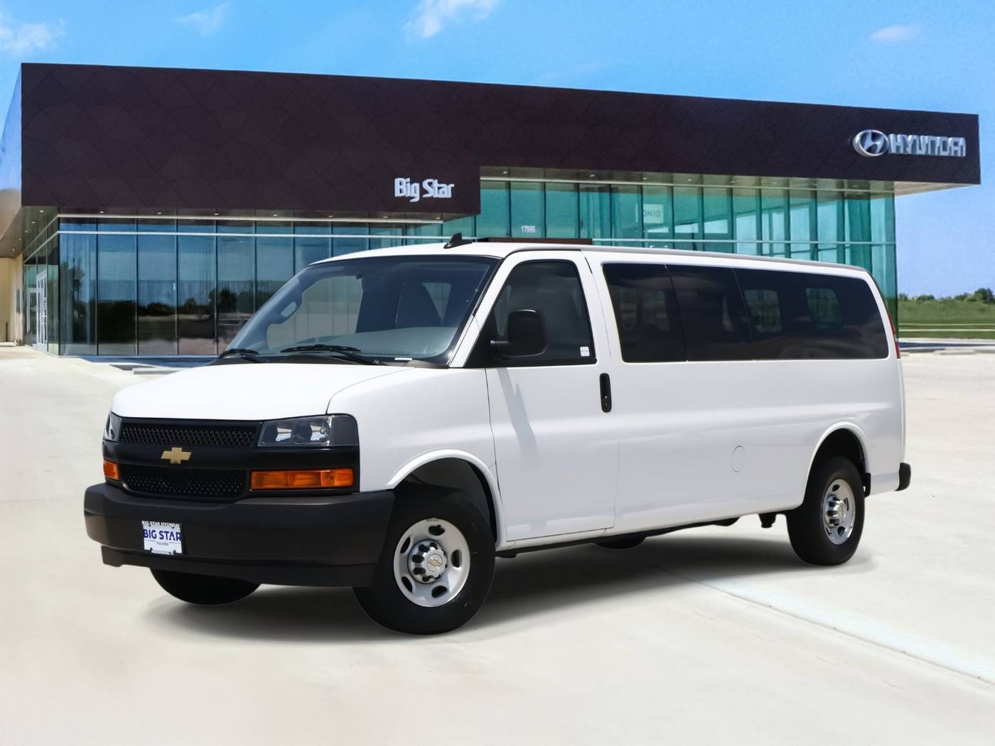 2024 Chevrolet Express Passenger LS — Passenger Van — 5,413 mi — Friendswood, TX