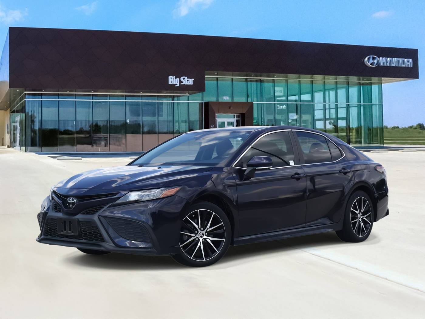 2022 Toyota Camry SE — Sedan — 37,481 mi — Friendswood, TX