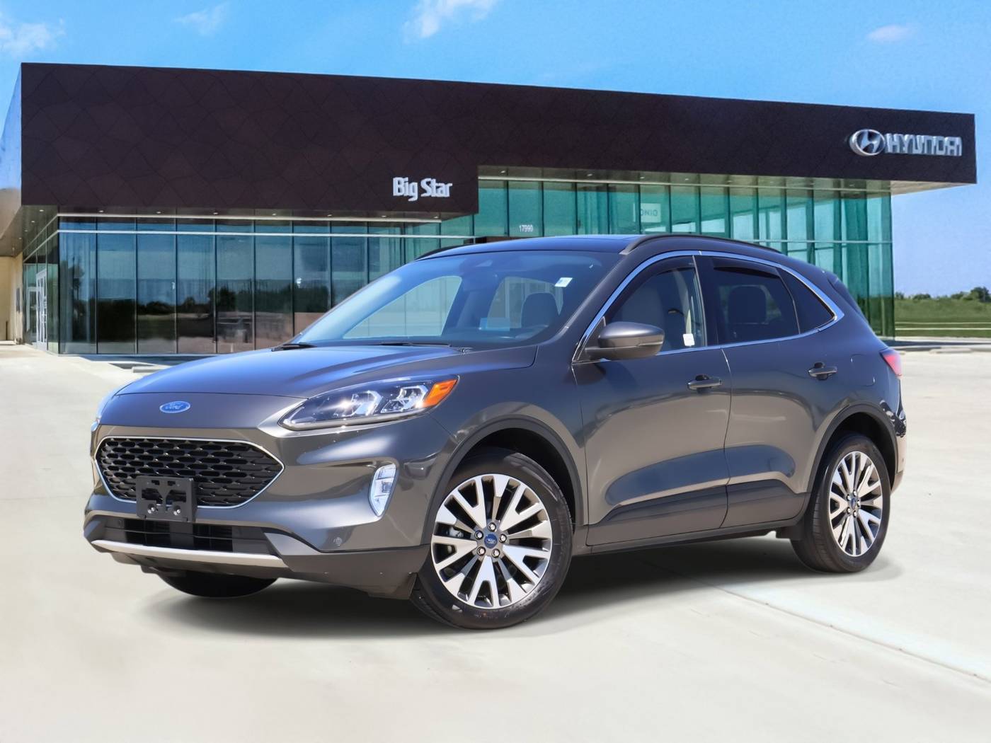 2020 Ford Escape Titanium — SUV — 23,506 mi — Friendswood, TX
