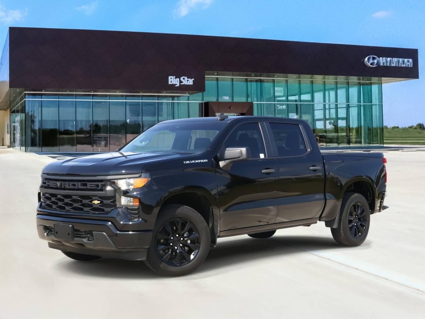 2022 Chevrolet Silverado 1500 Custom — Pickup Truck — 8,565 mi — Friendswood, TX