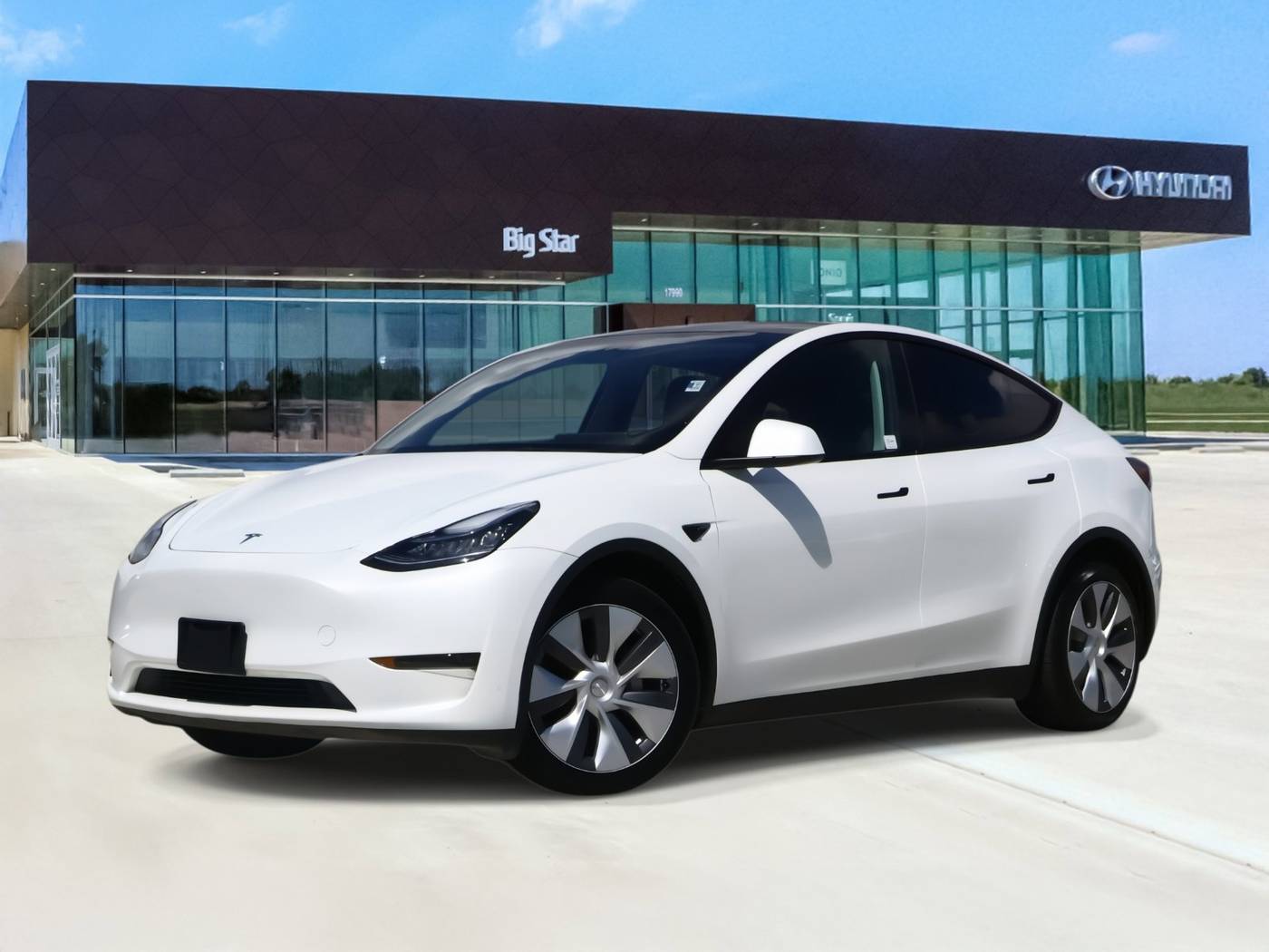 2023 Tesla Model Y Long Range — SUV — 24,321 mi — Friendswood, TX